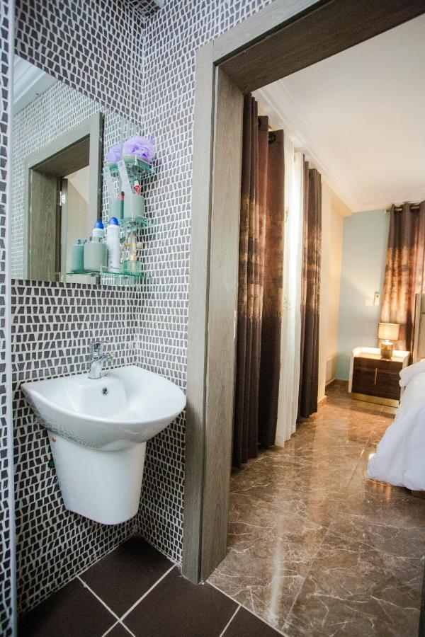 Accra Luxury Homes @ Achimota Eksteriør bilde